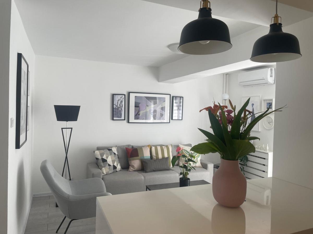 Central Lux Bajina Basta Exteriör bild