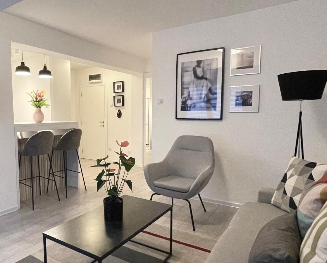 Central Lux Bajina Basta Exteriör bild