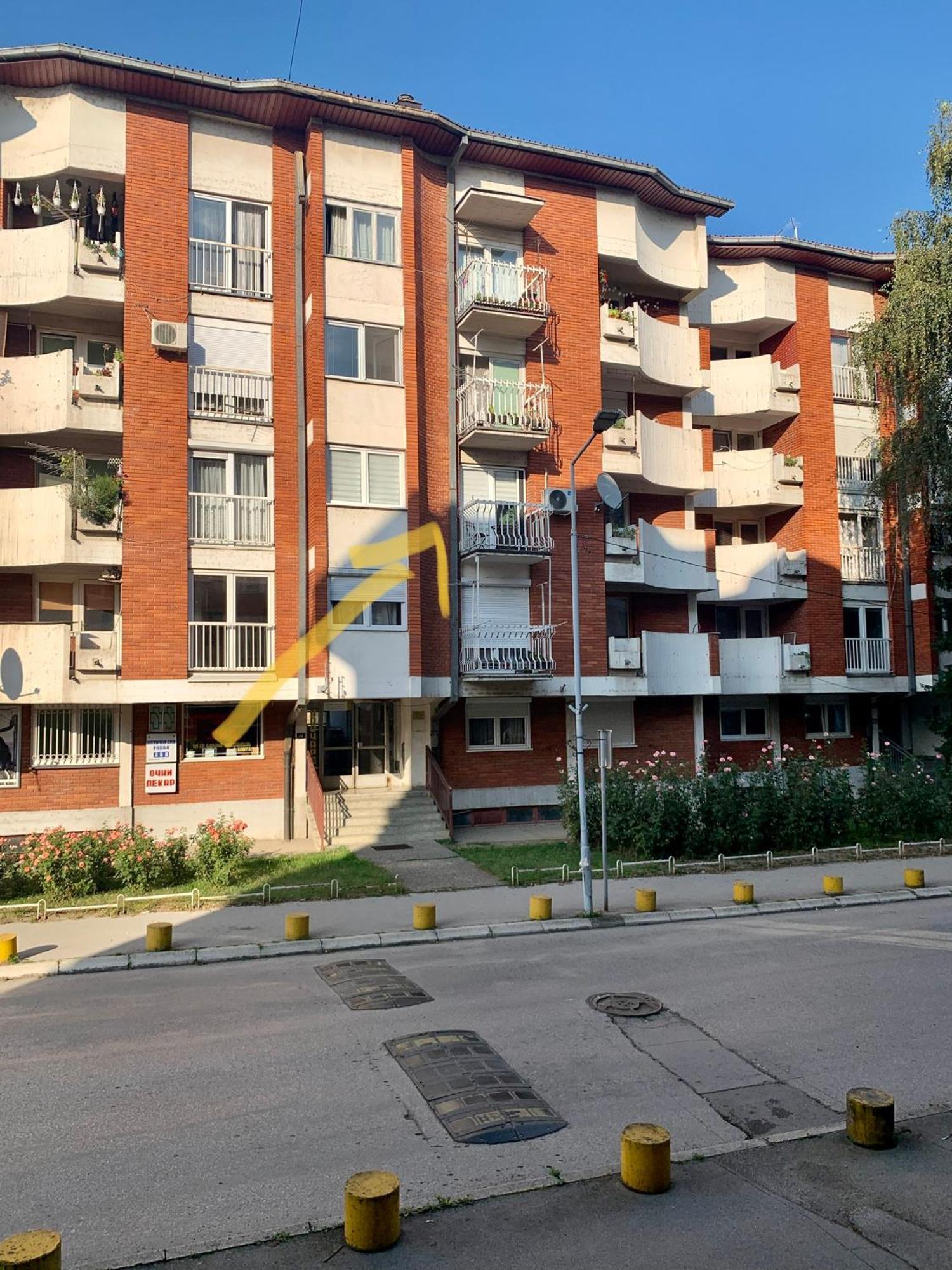 Central Lux Bajina Basta Exteriör bild